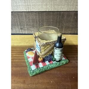 Yankee Candle Picnic Basket Votive Candle Holder With Wine & Fruit Accents
